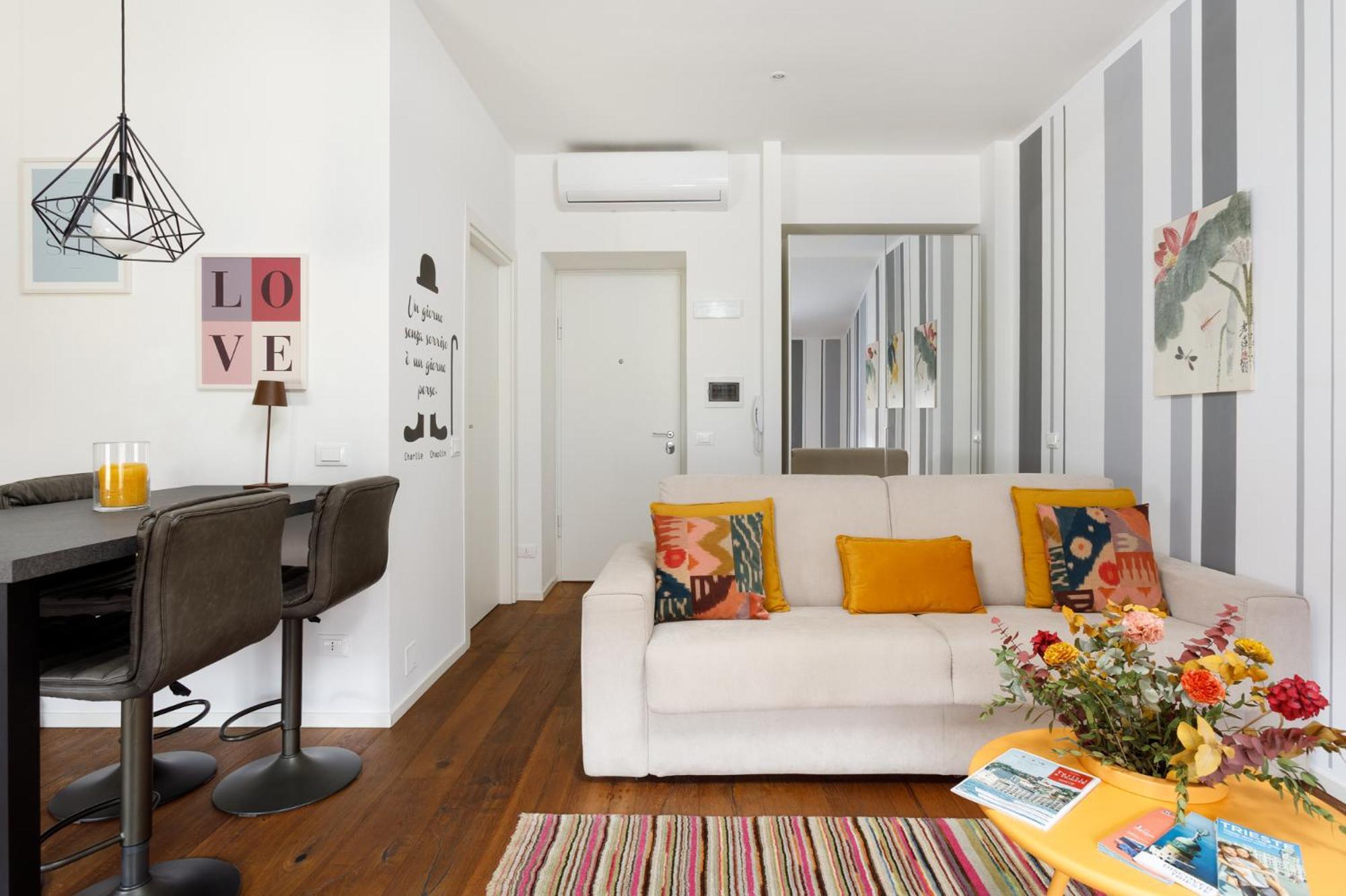 Central Trieste - Elegant City Stay Exteriör bild
